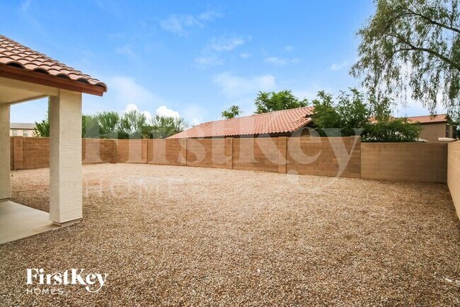 Building Photo - 29271 N Rosewood Dr