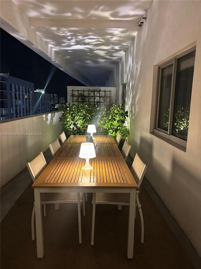 Building Photo - 36 NW 6th Ave