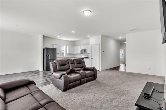 Building Photo - 404 Stone Creek Blvd