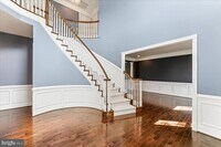 Building Photo - 5 Hibberd Rd