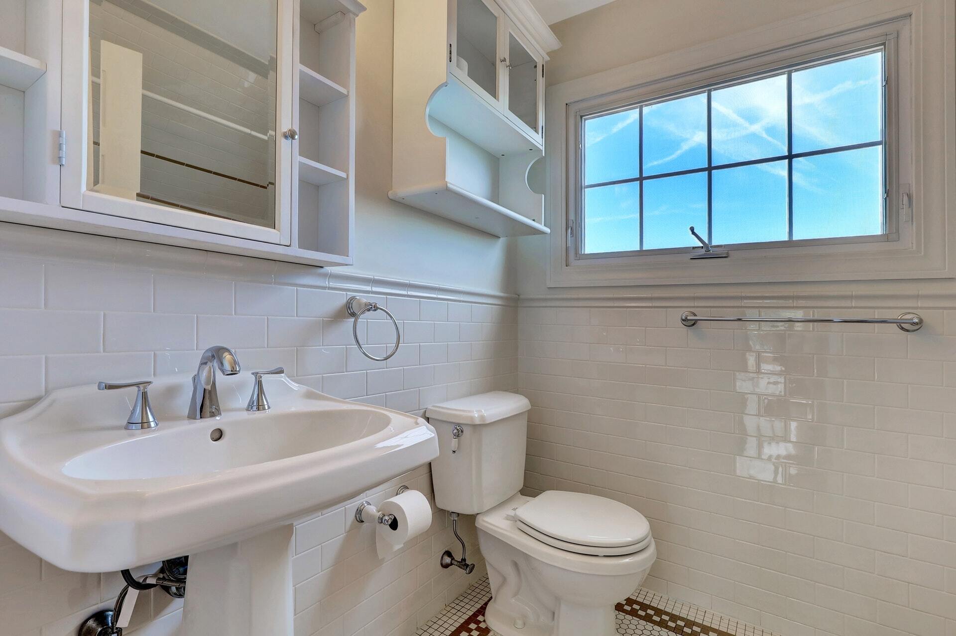 Building Photo - 170 Undercliff Ave