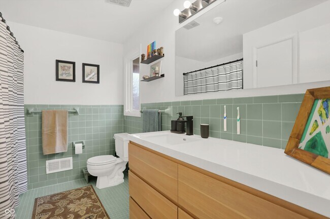 Building Photo - 5212 Nob Ln