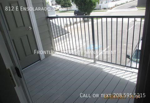 Building Photo - 812 E Ensolarado St