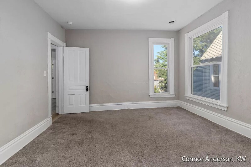 Building Photo - 640 Prospect Ave SE