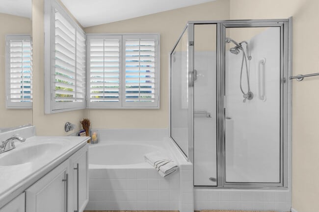 Building Photo - 170 Vía Tramonto