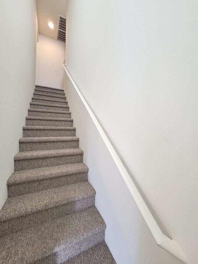 Building Photo - House for Rent in Summerlin Call or Text f...