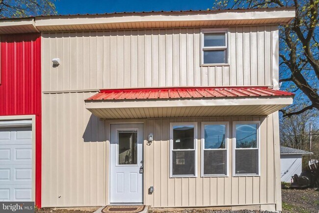Building Photo - 27 E Butler Ave
