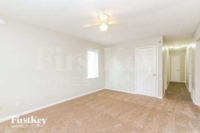 Building Photo - 1351 S Pershing Ave