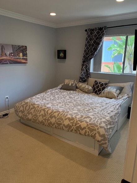 Bedroom 2(King pictured) - 6860 Hyde Park Dr