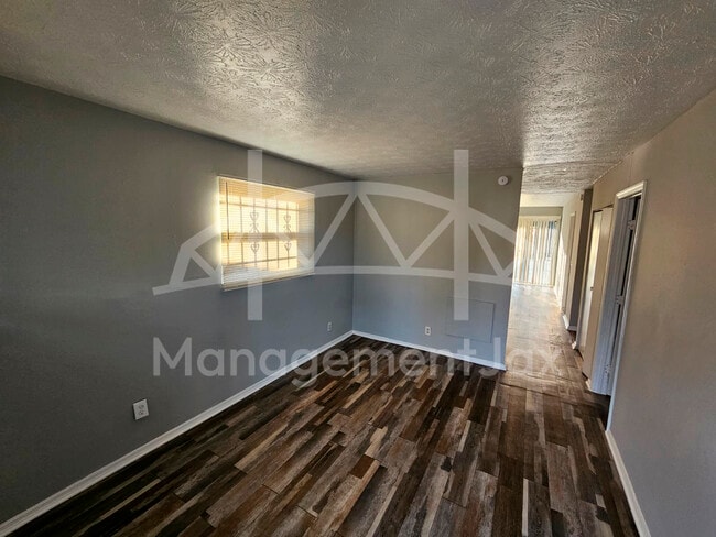 Building Photo - 7216 Ken Knight Dr W