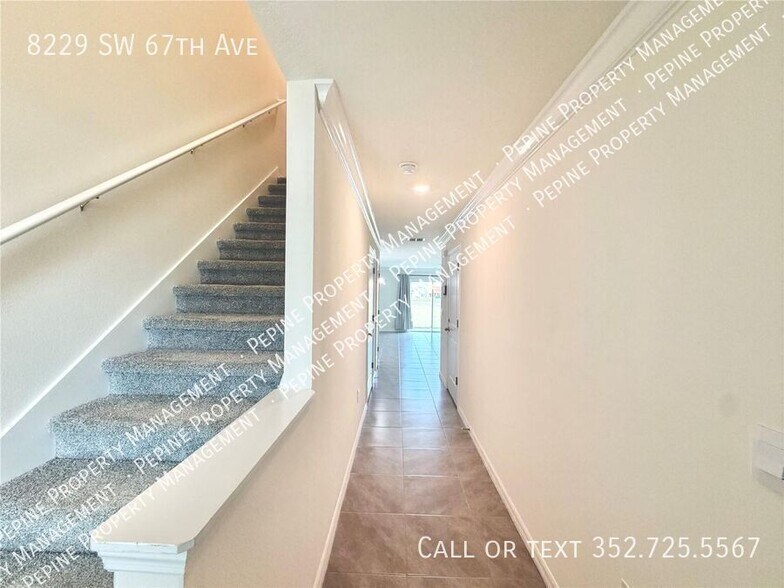 Building Photo - 8229 SW 67th Ave