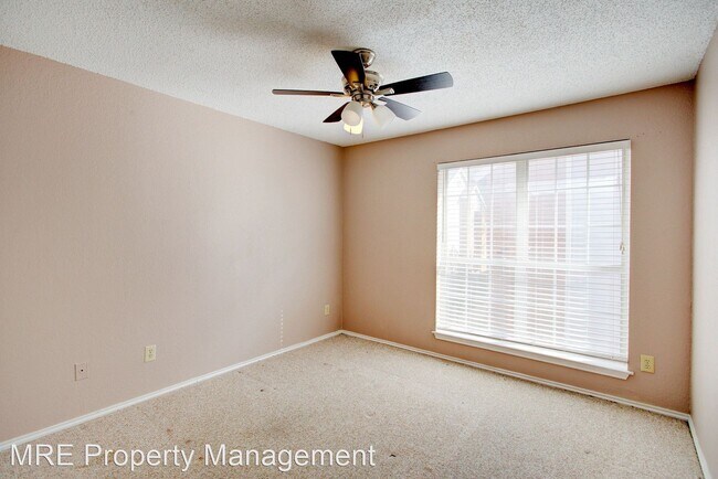 Building Photo - 2101 St Michaels Dr