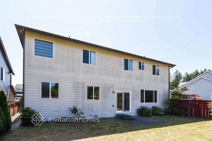 Building Photo - 8707 184th St Ct E
