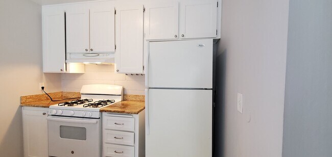Building Photo - 33225 Lake Champlain Ct
