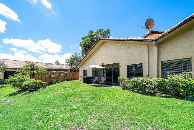 Building Photo - 13676 Cortez Dr