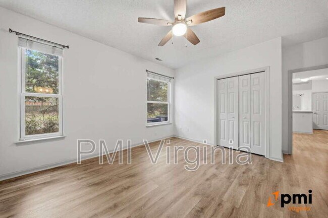 Building Photo - 3209 Jade Ct