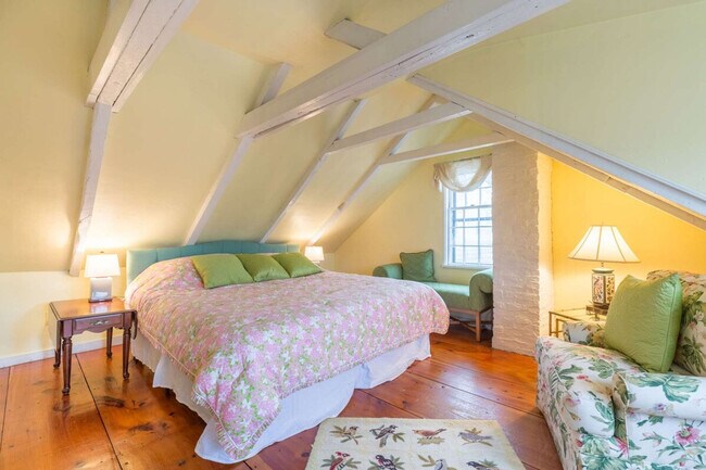 Building Photo - 21 Mugford St