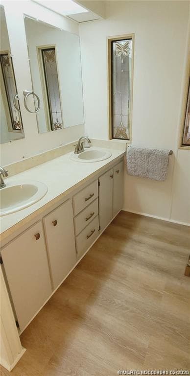 Building Photo - 7777 SE Continental Dr