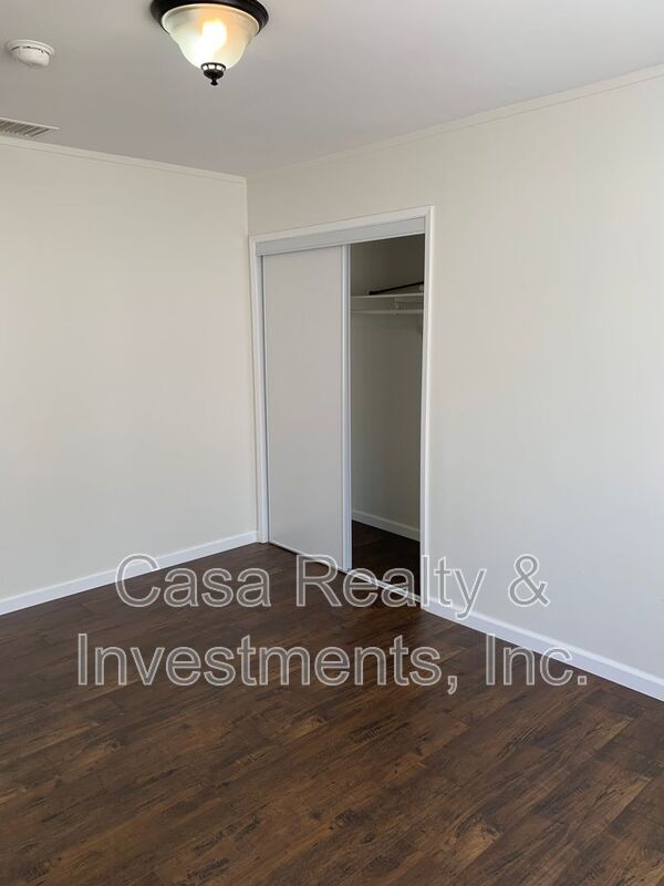Building Photo - 444 N Alta Vista Blvd