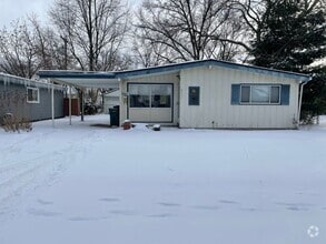 Building Photo - 1860 Moorhouse-