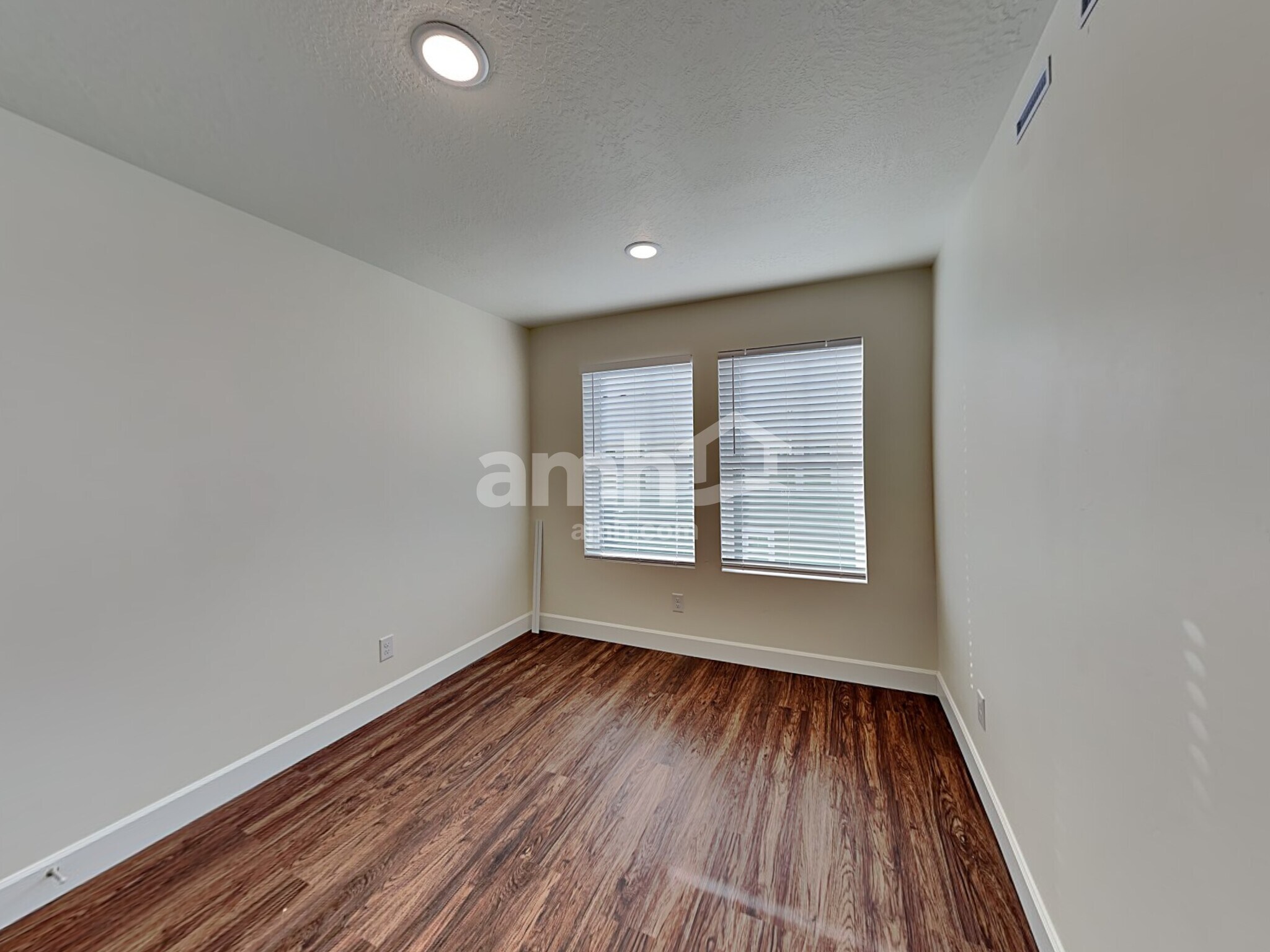 Building Photo - 6041 W Copperhawk Dr