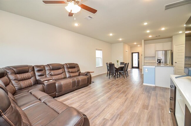 Building Photo - 23231 Spring Genesis Ln