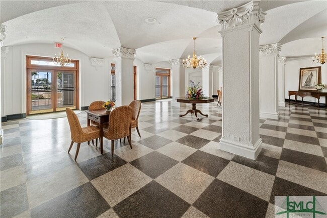 Building Photo - 700 Wilmington Island Rd