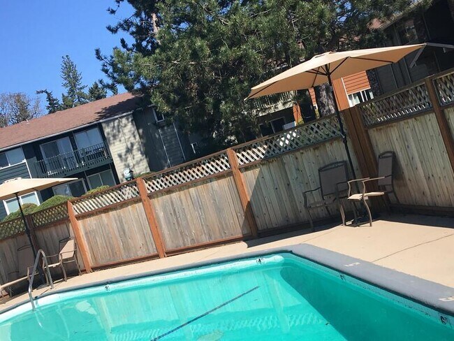 Building Photo - 11624 SW Lomita Ave