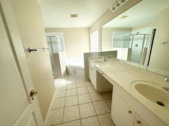 Building Photo - 7831 Citrus Creek Dr