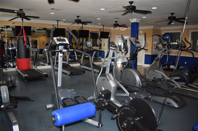 Building Photo - 1711 Old Spanish Trl