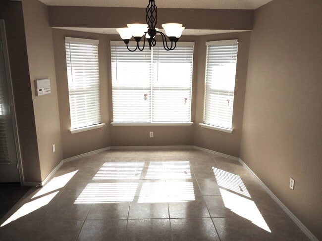 Building Photo - 6421 Jennie Ln