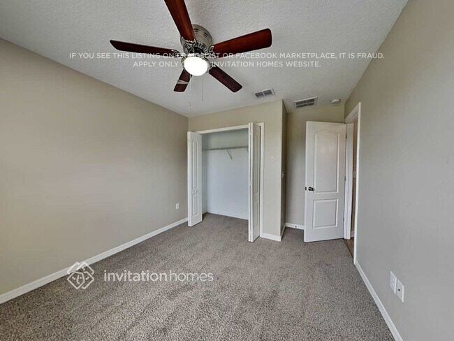 Building Photo - 1812 Oak Pond St