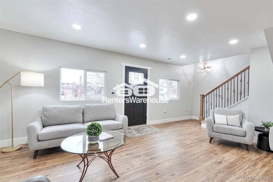 Building Photo - 1724 W 40th Ave