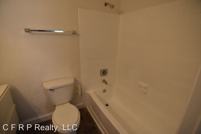 Building Photo - 1 br, 1 bath House - 4760 Walden Circle #516