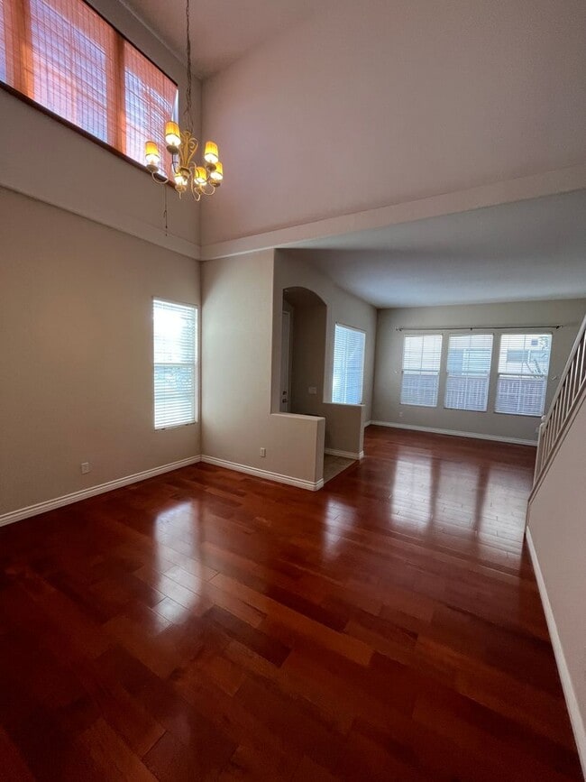 Building Photo - 5BD 3BA House located in Rancho Penasquitos