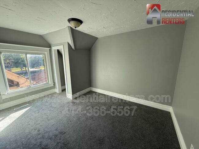 Building Photo - 4009 N 18th St