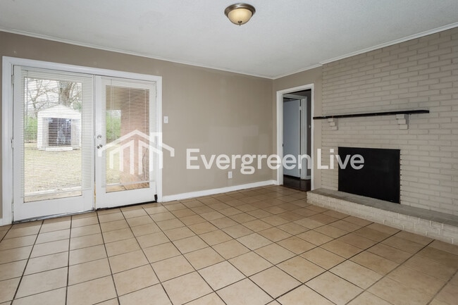 Building Photo - 3070 Magevney St