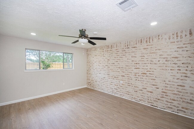Building Photo - 16911 Bougainvilla Ln