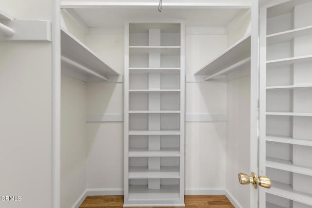 Building Photo - 1370 Cresthaven Dr