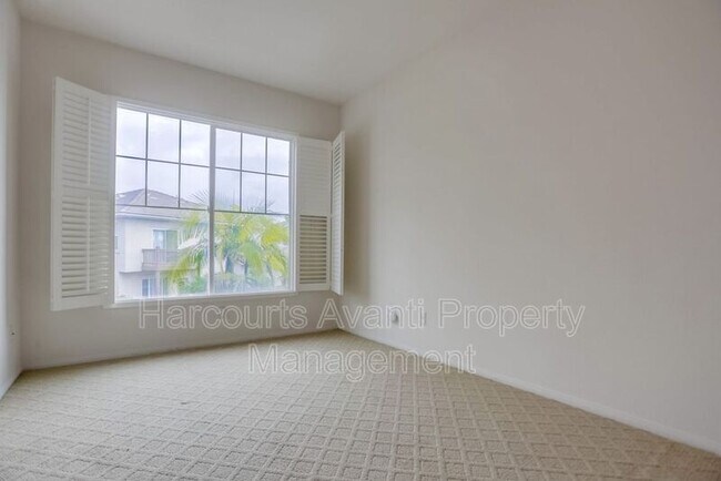 Building Photo - 7332 Escallonia Ct