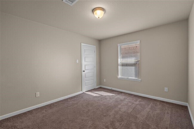 Building Photo - 4808 Ladona Ct