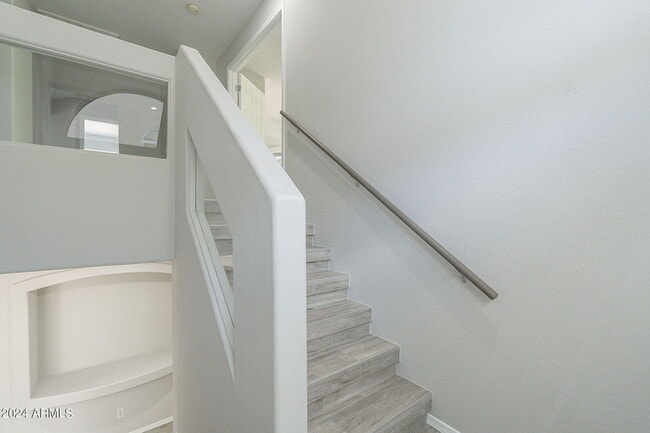 Building Photo - 6326 W El Cortez Pl