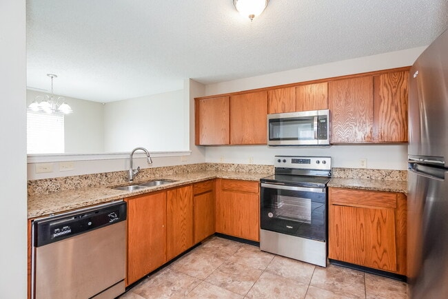 Building Photo - 1215 Willow Bridge Ct