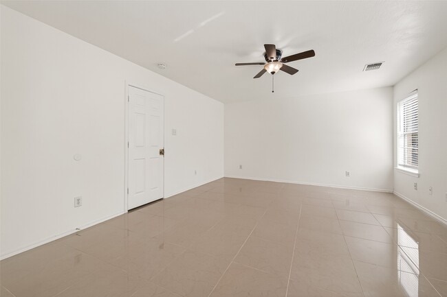 Building Photo - 3807 Brook Garden Ln