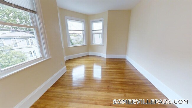 Building Photo - 50 Lowell St