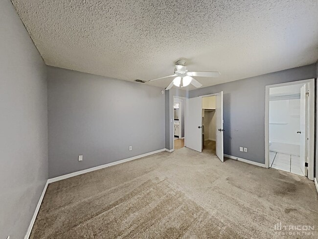 Building Photo - 152 Mante Dr