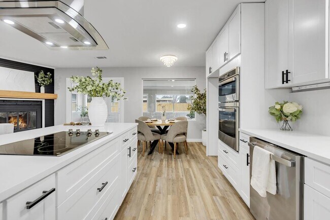 Building Photo - 3933 Wood Ct