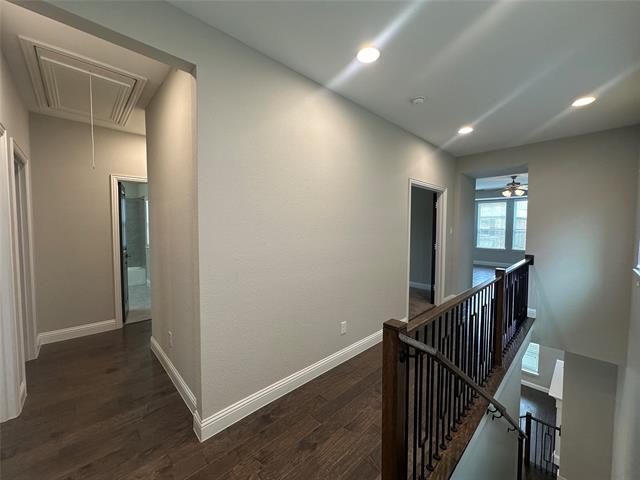 Building Photo - 7105 Royal View Dr