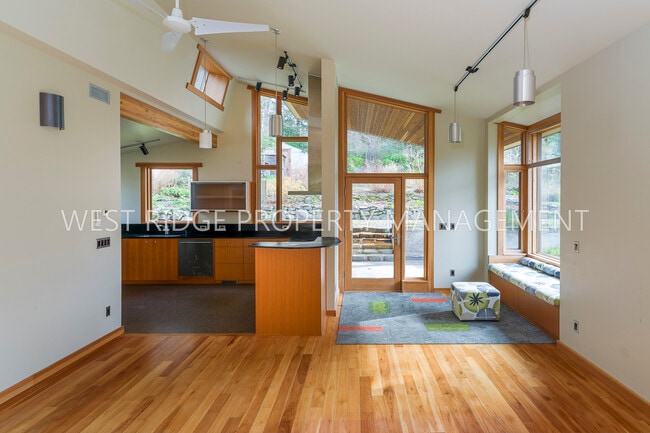 Building Photo - 9310 SW 8th Dr