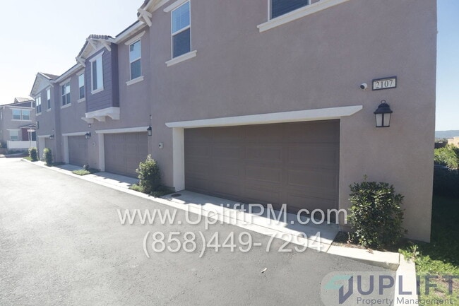 Building Photo - 36351 Elizabeth Ln